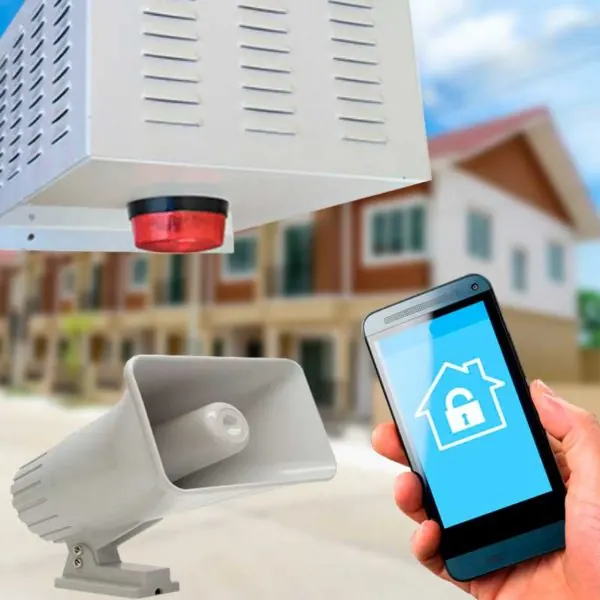 Sirena de alarma comunitaria con baliza y celular con la app